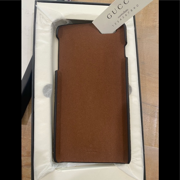 Gucci Blind for Love GG MONOGRAM bumblebee Bee IPhone case cover - Picture 7 of 12